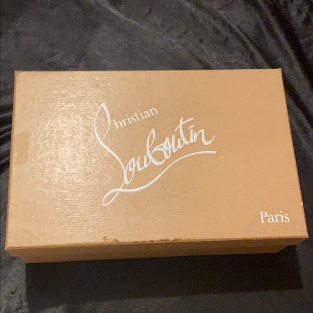 Pigalle foollis 100 Patent Louis Vuitton